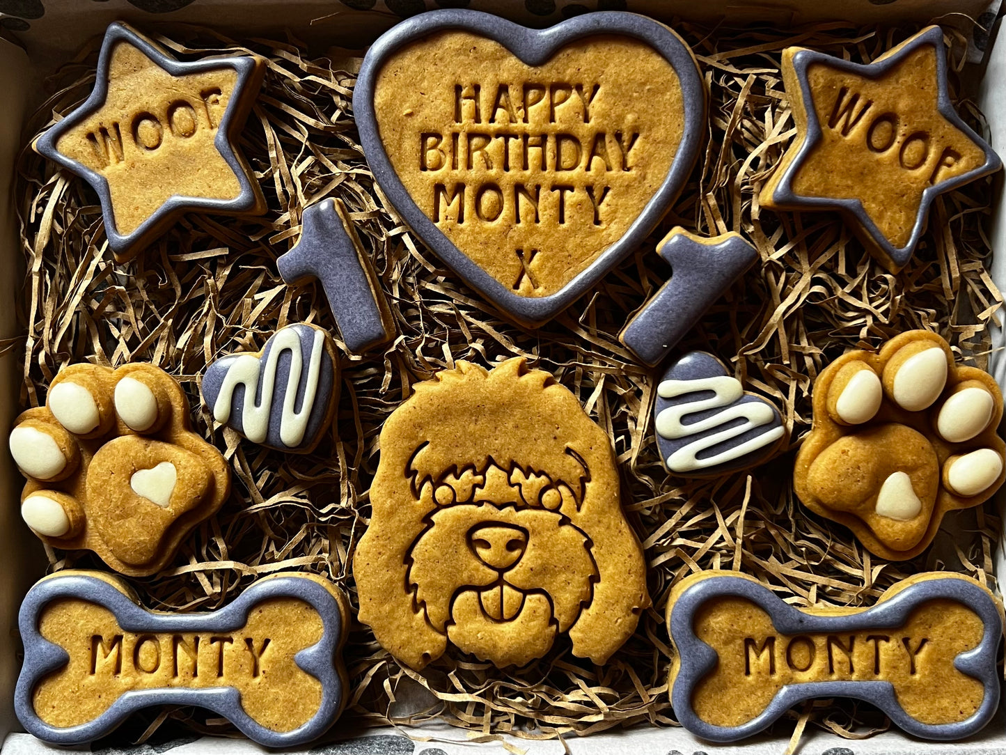 Personalised Birthday Biscuit Gift Box (Grain Free Peanut Butter & Honey)